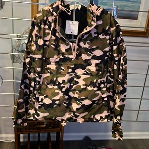 Women’s jr CAMO shorts set size S